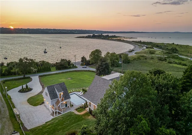 Photo 3 of Single family home for sale at 10 High Hl Rd, Tiverton, RI 02878 | MLS# 1420753 | Listing updated on 2026-09-13