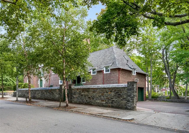 Photo 3 of Sale Pending at 195 George St, Providence, RI 02906 | MLS# 1420842 | Listing updated on 2026-09-21