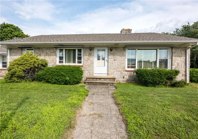 Photo 1 of Sale Pending at 200 Budlong Rd, Cranston, RI 02920 | MLS# 1420790 | Listing updated on 2026-09-11