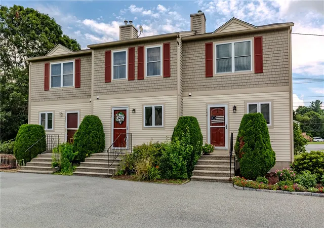 Photo 2 of Sale Pending at 192 Fairway Dr, Coventry, RI 02816 | MLS# 1421061 | Listing updated on 2026-09-03