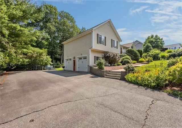 Photo 2 of Sale Pending at 22 Apple Ridge Rd, Cumberland, RI 02864 | MLS# 1420932 | Listing updated on 2026-08-31