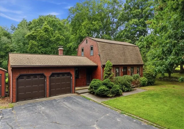 Photo 2 of Sale Pending at 346 Hillsdale Rd, West Kingston, RI 02892 | MLS# 1421173 | Listing updated on 2026-09-23
