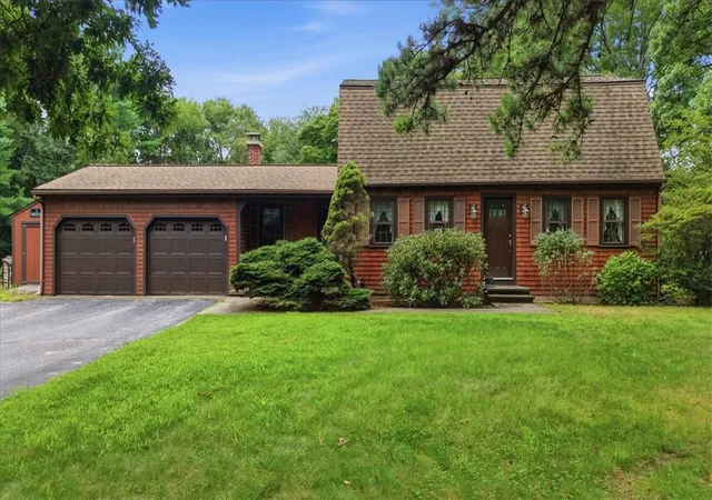 Photo 3 of Sale Pending at 346 Hillsdale Rd, West Kingston, RI 02892 | MLS# 1421173 | Listing updated on 2026-09-23