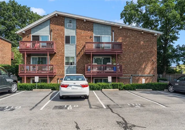 Photo 1 of Sale Pending at 110 Pilgrim Pkwy #6, Warwick, RI 02888 | MLS# 1421241 | Listing updated on 2026-09-01