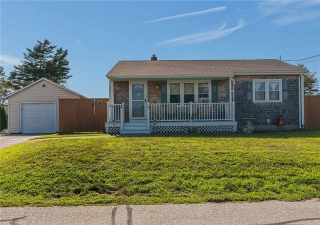 Photo 2 of Single family home for sale at 7 Thurston Ave, Portsmouth, RI 02871 | MLS# 1421224 | Listing updated on 2026-09-20