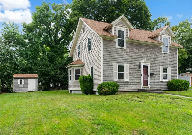 Photo 2 of Sale Pending at 6 Hanley Ln, Warren, RI 02885 | MLS# 1421254 | Listing updated on 2026-09-10
