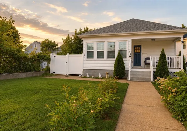 Photo 1 of Sale Pending at 6 Warwick Rd, Pawtucket, RI 02861 | MLS# 1421267 | Listing updated on 2026-09-11