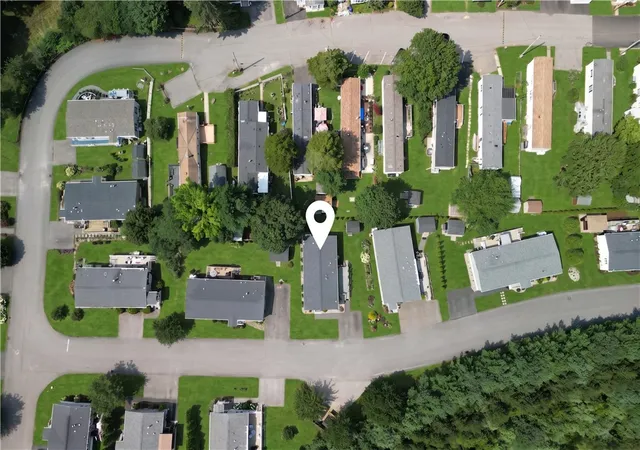 Photo 3 of Sale Pending at 175 Lewis Farm Rd, East Greenwich, RI 02818 | MLS# 1421299 | Listing updated on 2026-09-06