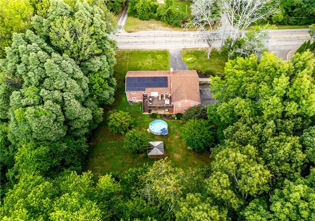 Photo 3 of Single family home for sale at 136 Jenckes Hill Rd, Lincoln, RI 02865 | MLS# 1421303 | Listing updated on 2026-10-01