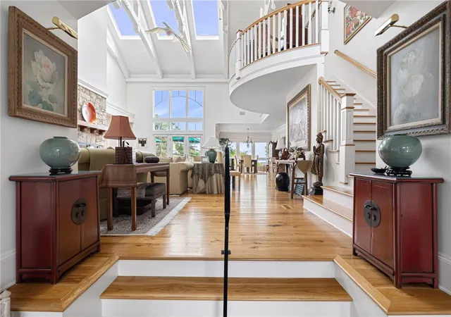 Photo 4 of Single family home for sale at 464 Black Point Ln, Portsmouth, RI 02871 | MLS# 1420461 | Listing updated on 2026-09-08