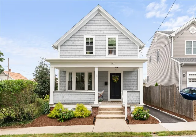 Photo 2 of Single family home for sale at 162 Juniper St, East Providence, RI 02914 | MLS# 1420832 | Listing updated on 2026-09-13