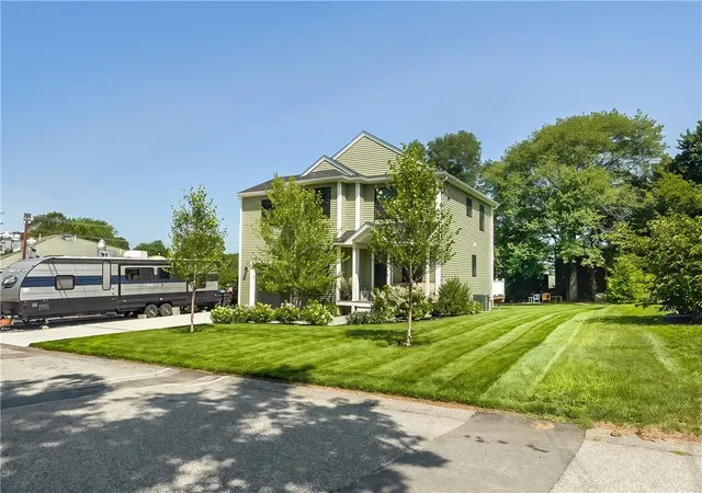 Photo 2 of Sale Pending at 2 Overhill Rd, Warren, RI 02885 | MLS# 1421331 | Listing updated on 2026-09-08