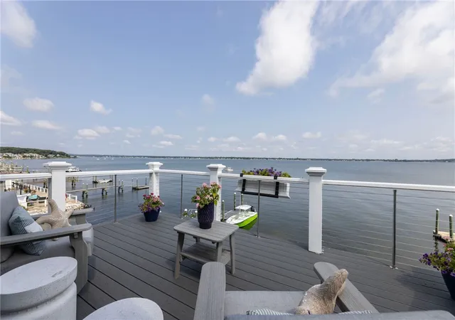 Photo 4 of Single family home for sale at 105 Charlotte Dr, Warwick, RI 02818 | MLS# 1421365 | Listing updated on 2026-09-28