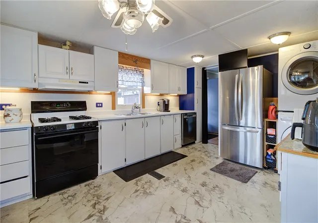 Photo 2 of Single family home for sale at 46 Lowell Ave, Pawtucket, RI 02861 | MLS# 1421221 | Listing updated on 2026-09-13