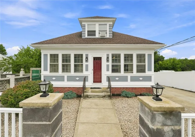 Photo 3 of Sale Pending at 215 Simmonsville Ave, Johnston, RI 02919 | MLS# 1421271 | Listing updated on 2026-09-06