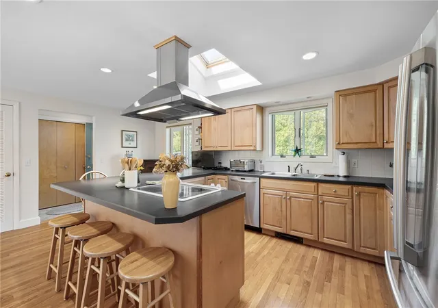 Photo 4 of Sale Pending at 22 Noble St, Narragansett, RI 02882 | MLS# 1421030 | Listing updated on 2026-09-11