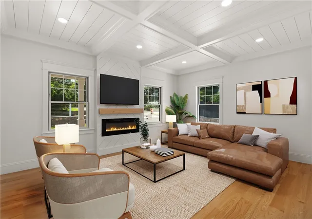 Photo 2 of Single family home for sale at 95 W Main Rd, Portsmouth, RI 02871 | MLS# 1421269 | Listing updated on 2026-09-09