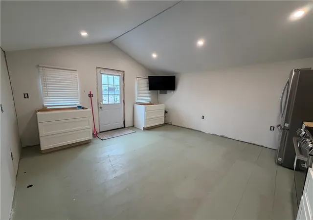 Photo 10 of Single family home for sale at 4 Lane Three, Narragansett, RI 02882 | MLS# 1421451 | Listing updated on 2026-09-04