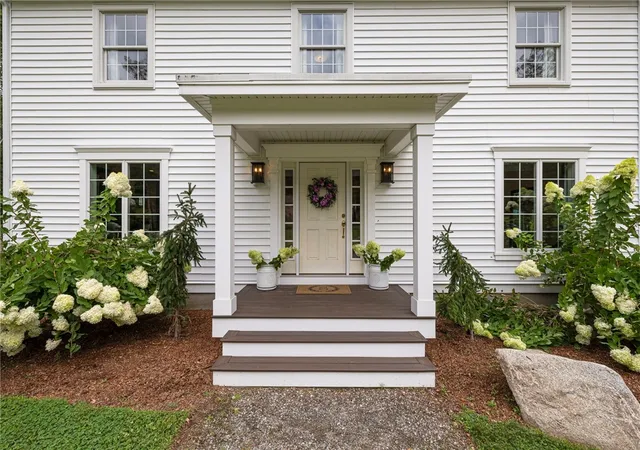 Photo 3 of Sale Pending at 3 Rivet Dr, Lincoln, RI 02865 | MLS# 1420876 | Listing updated on 2026-09-07