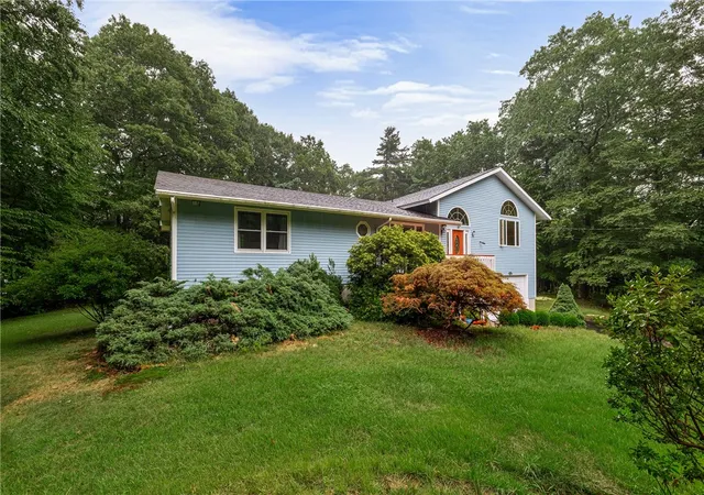 Photo 1 of Single family home for sale at 2157 Middle Rd, East Greenwich, RI 02818 | MLS# 1421475 | Listing updated on 2026-09-09