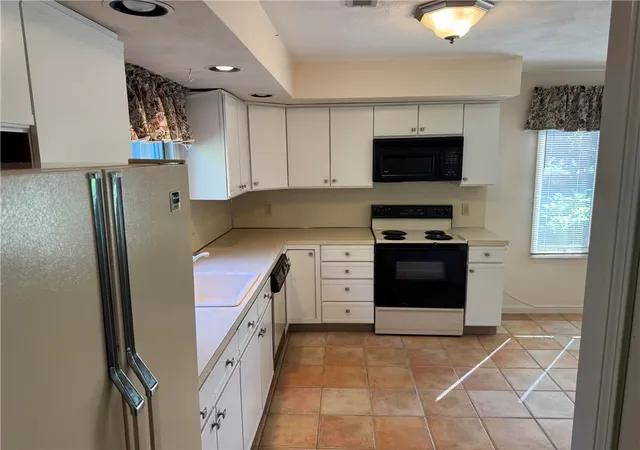 Photo 3 of Sale Pending at 66 Nipmuc Trl #F, North Providence, RI 02904 | MLS# 1421402 | Listing updated on 2026-09-10