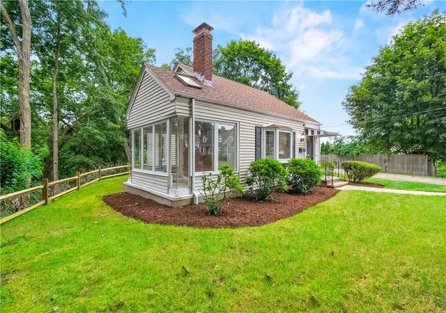 Photo 3 of Single family home for sale at 110 Ausdale Rd, Cranston, RI 02910 | MLS# 1421563 | Listing updated on 2026-10-04
