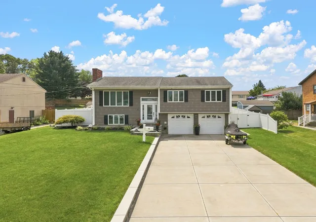 Photo 2 of Single family home for sale at 5 Kent Ave, East Providence, RI 02914 | MLS# 1421574 | Listing updated on 2026-09-28