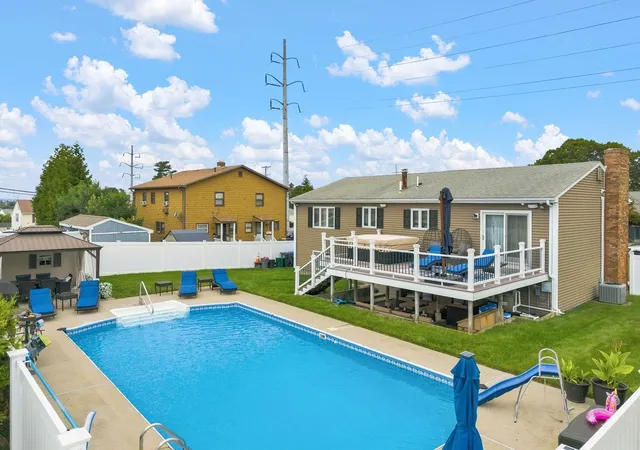 Photo 4 of Single family home for sale at 5 Kent Ave, East Providence, RI 02914 | MLS# 1421574 | Listing updated on 2026-09-28