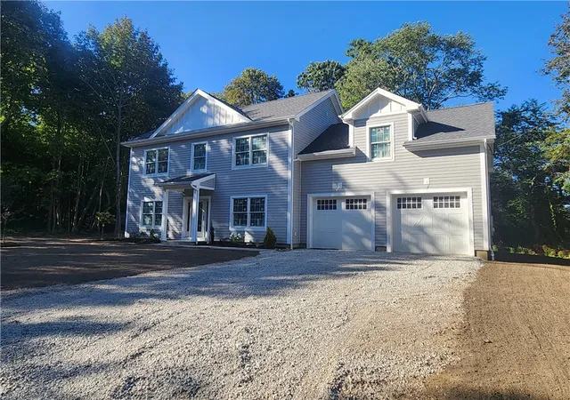 Photo 3 of Single family home for sale at 1015 East Shore Rd, Jamestown, RI 02835 | MLS# 1421537 | Listing updated on 2026-09-17