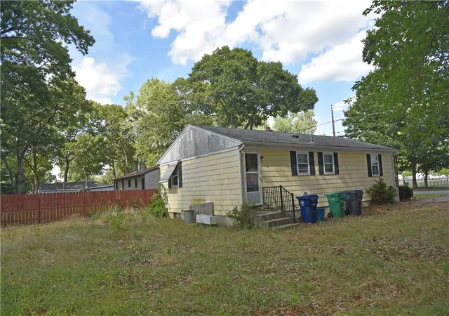 Photo 4 of Sale Pending at 113 Canfield Ave, Warwick, RI 02889 | MLS# 1421204 | Listing updated on 2026-09-07
