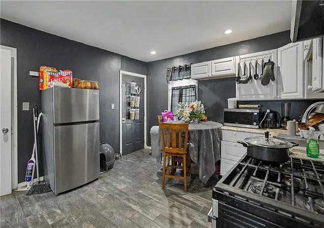Photo 3 of Multi family home for sale at 1 Hale St, Providence, RI 02909 | MLS# 1421631 | Listing updated on 2026-10-06