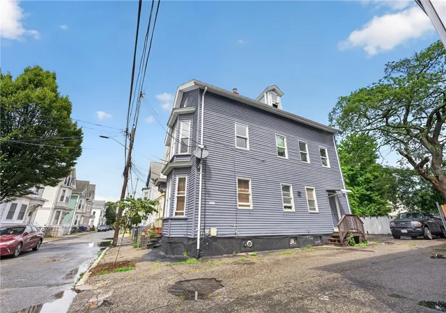 Photo 3 of Sale Pending at 33 Pekin St, Providence, RI 02908 | MLS# 1421624 | Listing updated on 2026-09-22