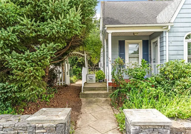 Photo 1 of Sale Pending at 32 Benbridge Ave, Warwick, RI 02888 | MLS# 1421434 | Listing updated on 2026-09-07