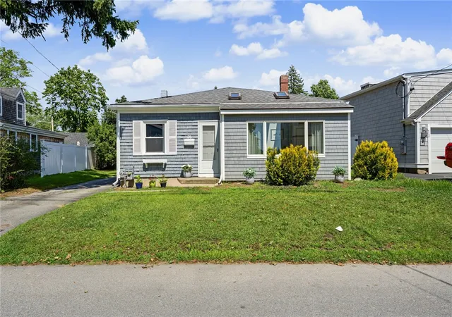 Photo 2 of Single family home for sale at 26 Bowden Ave, Barrington, RI 02806 | MLS# 1421667 | Listing updated on 2026-09-12