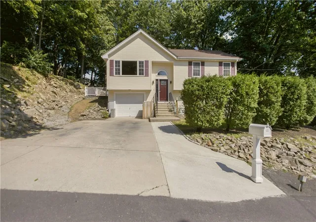 Photo 3 of Sale Pending at 37 Gem St, North Providence, RI 02904 | MLS# 1420689 | Listing updated on 2026-10-07