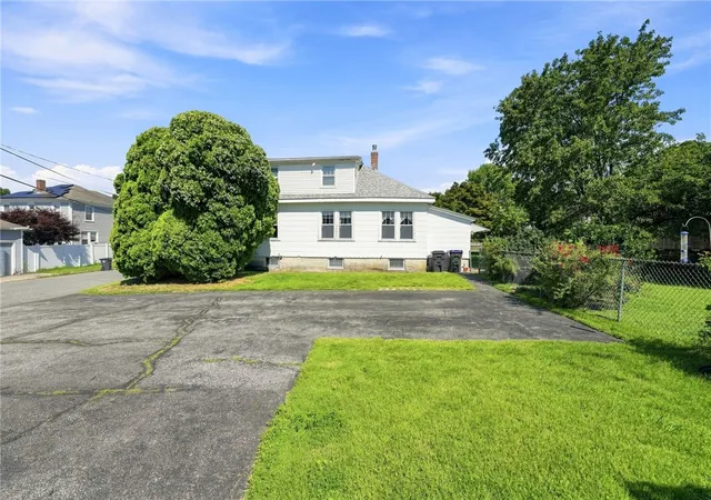 Photo 3 of Sale Pending at 7 Old Whipple St, Cumberland, RI 02864 | MLS# 1421490 | Listing updated on 2026-09-29