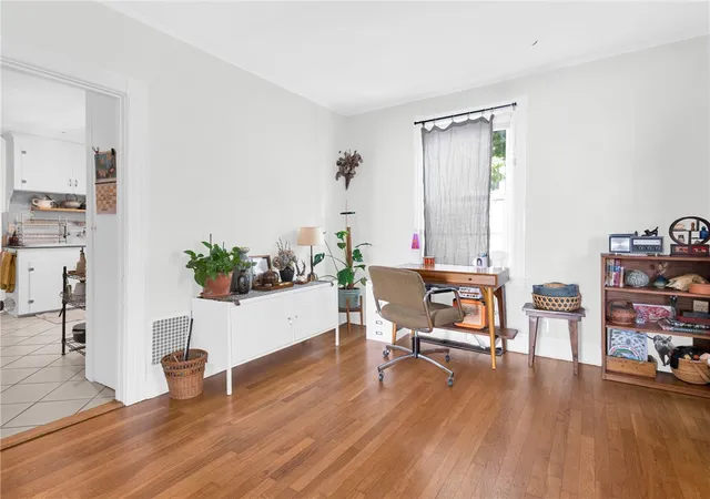 Photo 4 of Single family home for sale at 37 Trenton St, Pawtucket, RI 02860 | MLS# 1421702 | Listing updated on 2026-10-05