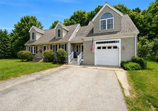 Photo 3 of Single family home for sale at 50 Trinity Cir, Attleboro, MA 02703 | MLS# 1421594 | Listing updated on 2026-09-07