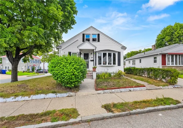 Photo 2 of Single family home for sale at 39 Bolton Ave, Providence, RI 02908 | MLS# 1421536 | Listing updated on 2026-09-12