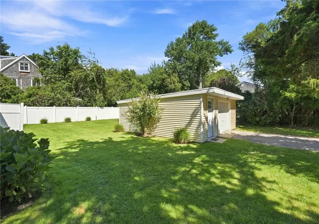Photo 3 of Single family home for sale at 104 Pequot Dr, Charlestown, RI 02813 | MLS# 1421609 | Listing updated on 2026-09-14