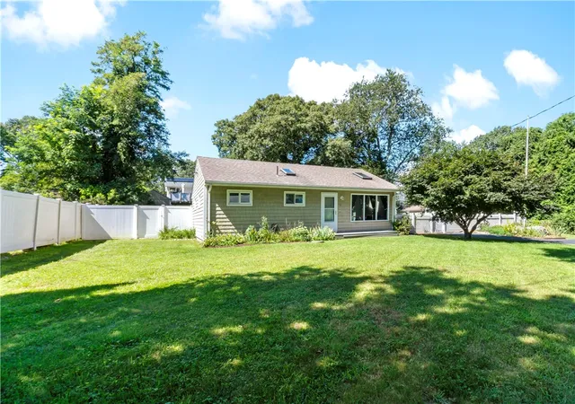 Photo 2 of Single family home for sale at 15 Mollusk Dr, North Kingstown, RI 02874 | MLS# 1421111 | Listing updated on 2026-10-03