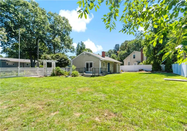Photo 3 of Single family home for sale at 15 Mollusk Dr, North Kingstown, RI 02874 | MLS# 1421111 | Listing updated on 2026-10-03