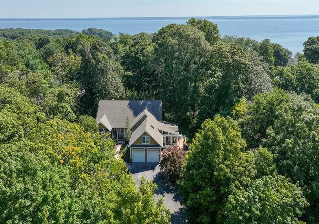 Photo 4 of Single family home for sale at 20 Tea House Ln, Warwick, RI 02889 | MLS# 1421727 | Listing updated on 2026-09-07