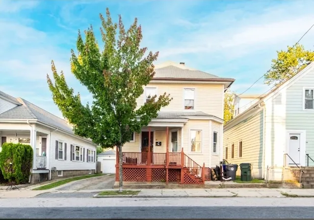 Photo 1 of Single family home for sale at 31 Grosvenor Ave, Providence, RI 02908 | MLS# 1418783 | Listing updated on 2026-09-30