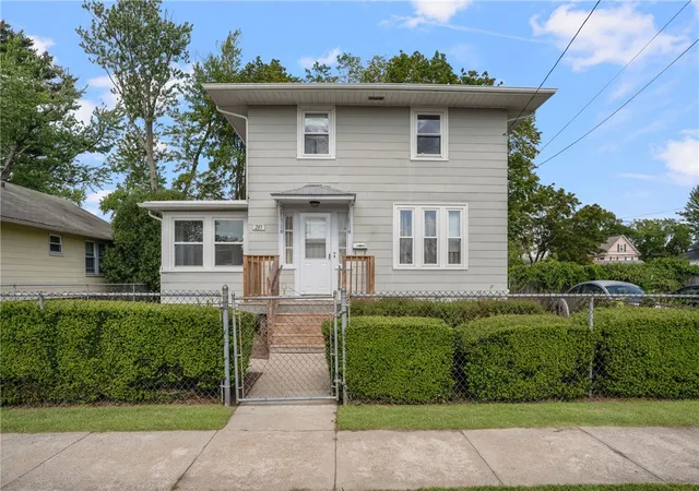 Photo 1 of Single family home for sale at 265 Adams St, Warwick, RI 02888 | MLS# 1421508 | Listing updated on 2026-09-08