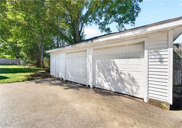 Photo 3 of Sale Pending at 392 Bradford Rd, Westerly, RI 02808 | MLS# 1421822 | Listing updated on 2026-09-14