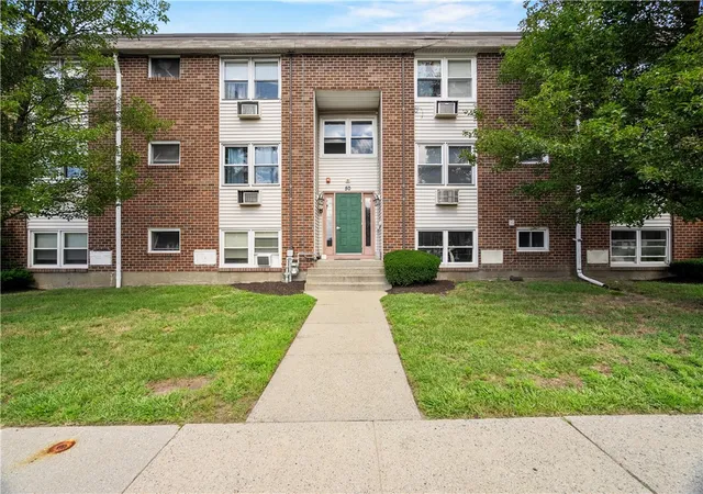 Condo for sale at 50 Carnation St #6, Pawtucket, RI 02860 | MLS# 1421765