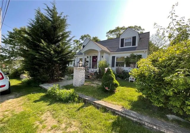 Photo 1 of Single family home for sale at 74 Aberdeen St, West Warwick, RI 02893 | MLS# 1421869 | Listing updated on 2026-09-07