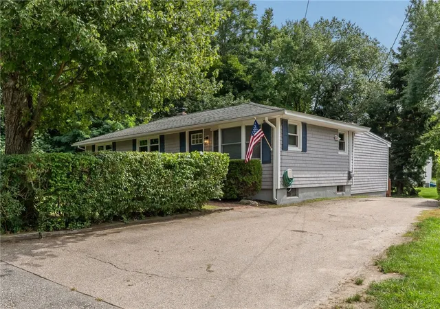 Photo 1 of Single family home for sale at 40 Tern Rd, Narragansett, RI 02882 | MLS# 1421905 | Listing updated on 2026-09-12
