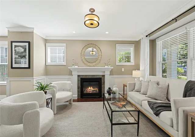 Photo 3 of Sale Pending at 44 Taft Ave, Providence, RI 02906 | MLS# 1422080 | Listing updated on 2026-09-13